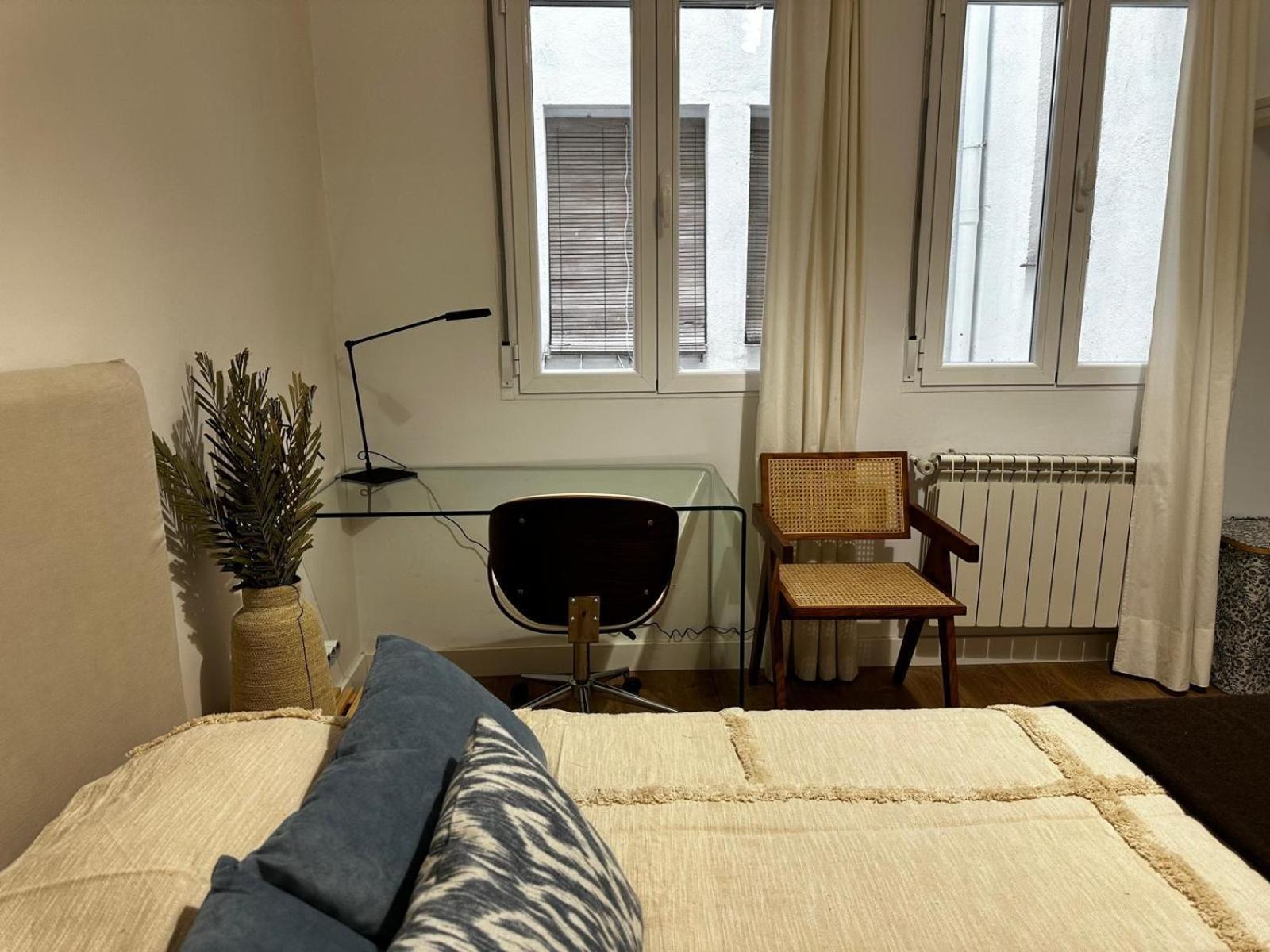 Piso 2 Habitaciones En El Centro マドリード エクステリア 写真