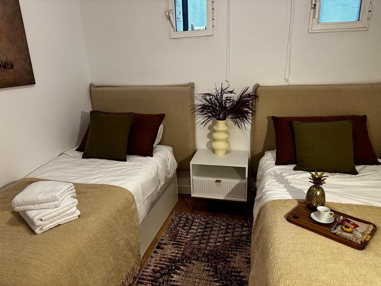 Piso 2 Habitaciones En El Centro マドリード エクステリア 写真