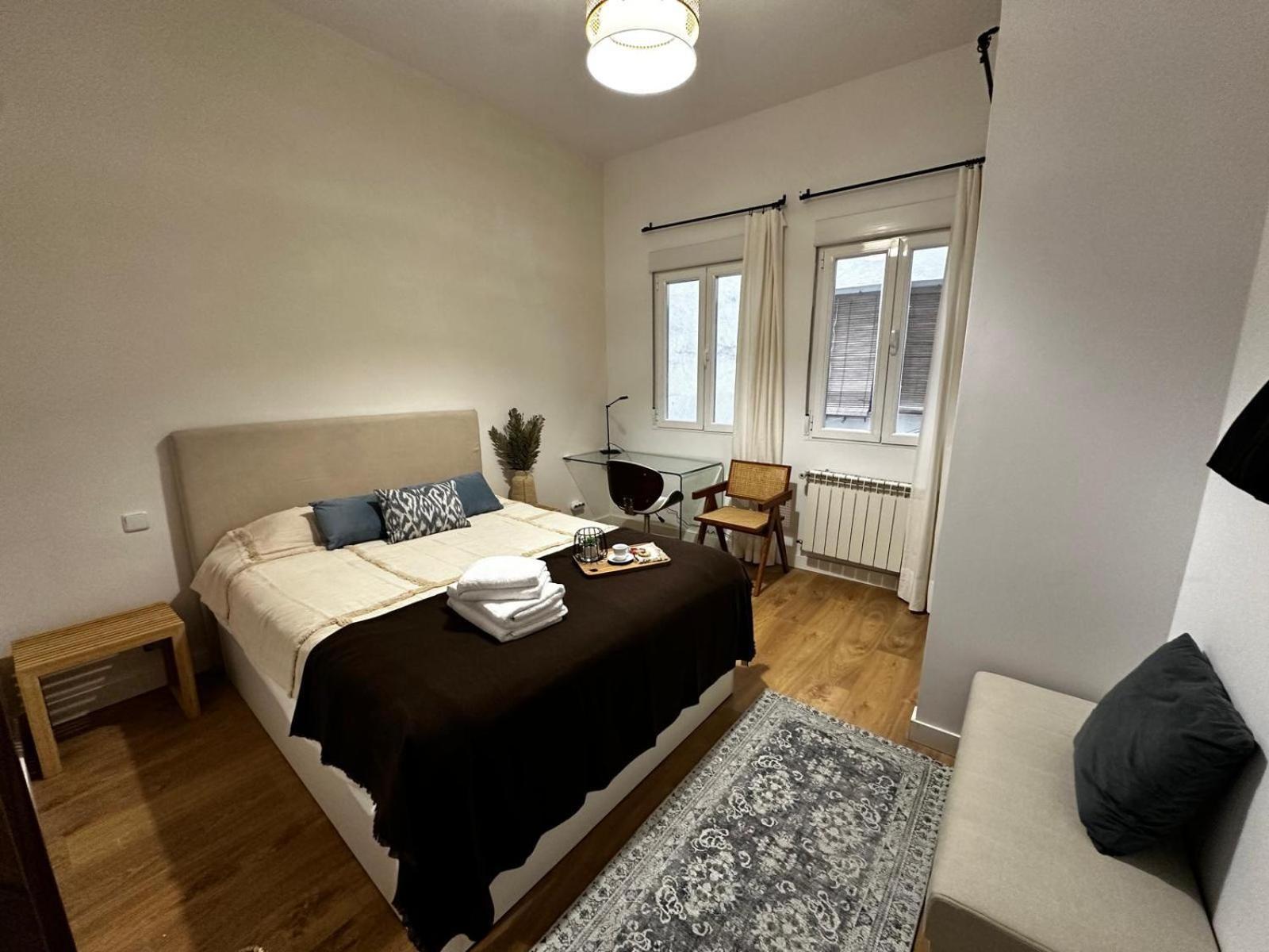 Piso 2 Habitaciones En El Centro マドリード エクステリア 写真