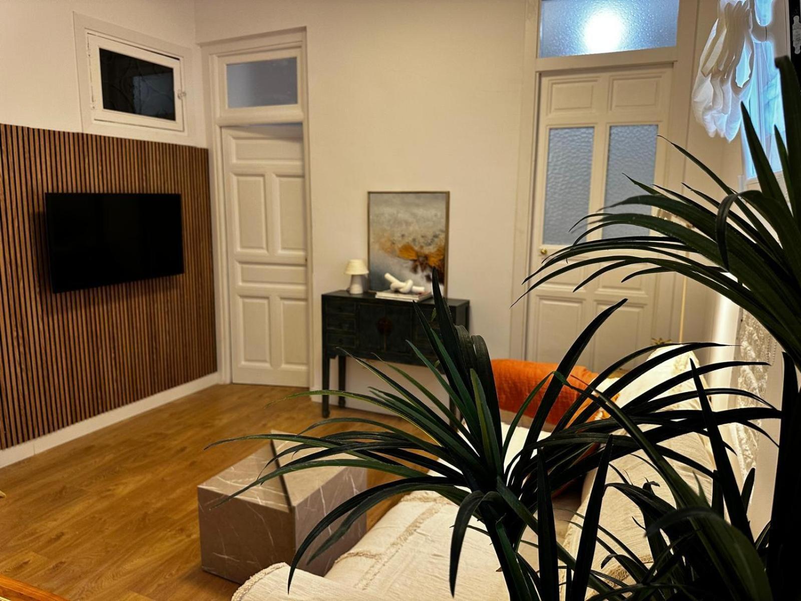 Piso 2 Habitaciones En El Centro マドリード エクステリア 写真