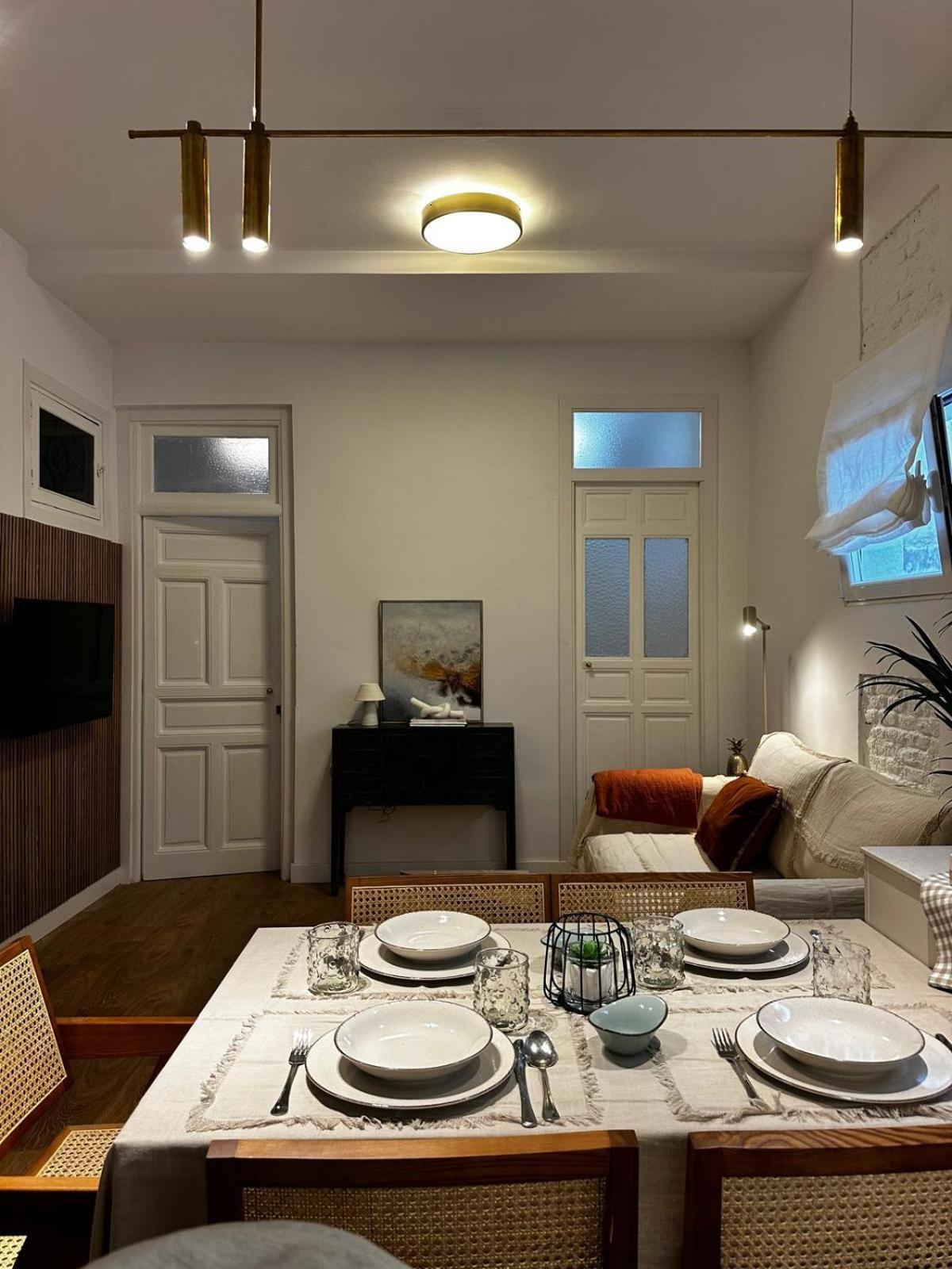 Piso 2 Habitaciones En El Centro マドリード エクステリア 写真
