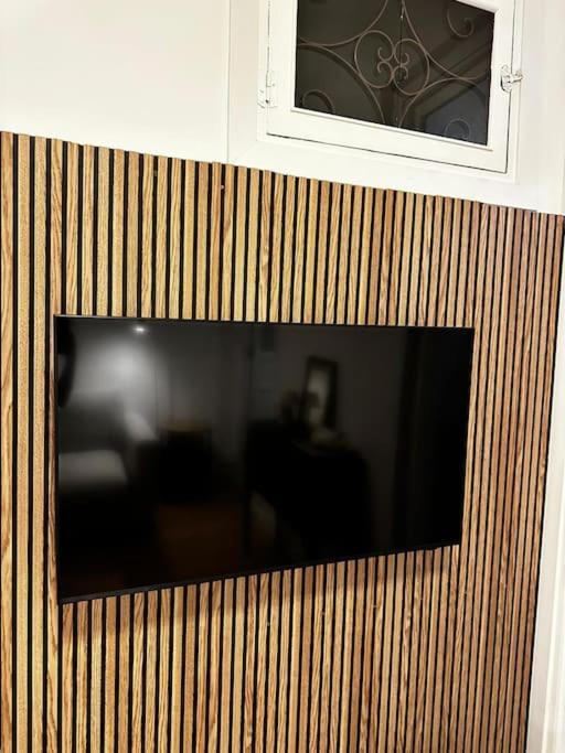 Piso 2 Habitaciones En El Centro マドリード エクステリア 写真